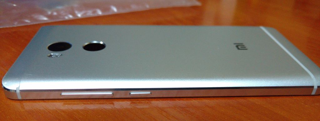 Крышка Xiaomi Redmi 4 Prime/Pro Silver ORIGINAL БУ - фото фото фото 3