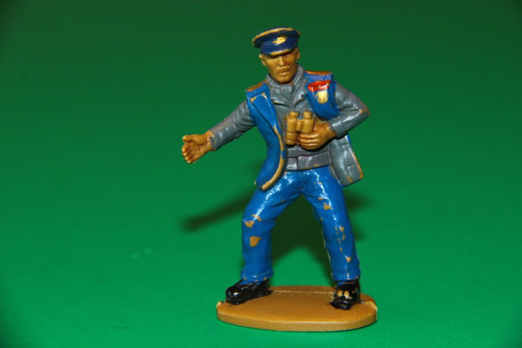 британський офіцер ВОСЬМА африканська АРМІЯ 54мм  MATCHBOX Великобританія - фото фото фото 0