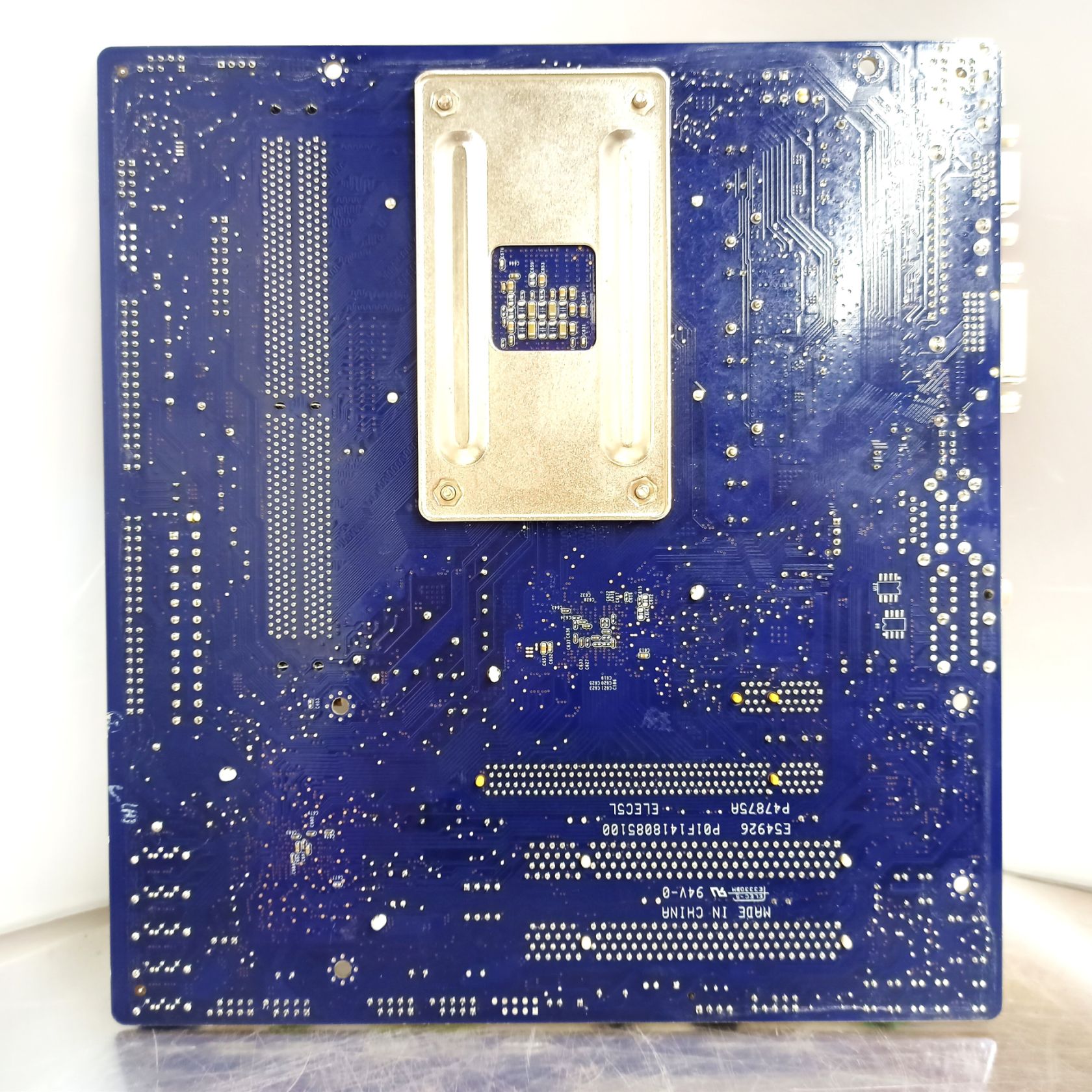 Материнська плата Foxconn A74MX-K  (AM2+/AMD 740G/2xDDR2) - фото фото фото 2
