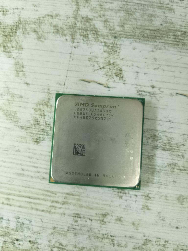 AMD Sempron 2500+ Socket 754. SDA2500AI03BX #66 - фото фото фото 0