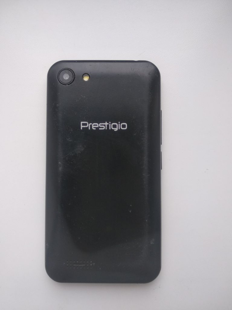 Мобильный телефон смартфон Prestigio Wize R3 PSP3423 DUO - фото фото фото 1