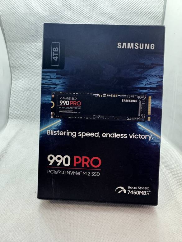 Samsung 990 PRO 4 TB (MZ-V9P4T0BW) Новий! - фото фото фото 2