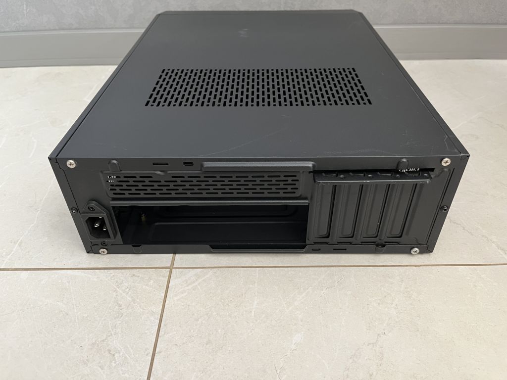 Компьютерный корпус компактный micro-ATX черный дефект - фото фото фото 5