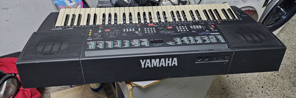 Синтезатор Yamaha PSR-400 - фото фото фото 1