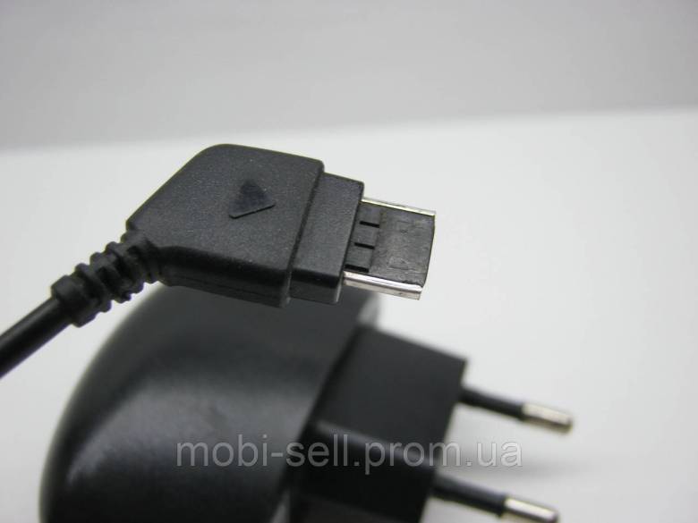 Зарядное устройство Samsung TAD437EBE, 5V/0.7A - фото фото фото 4