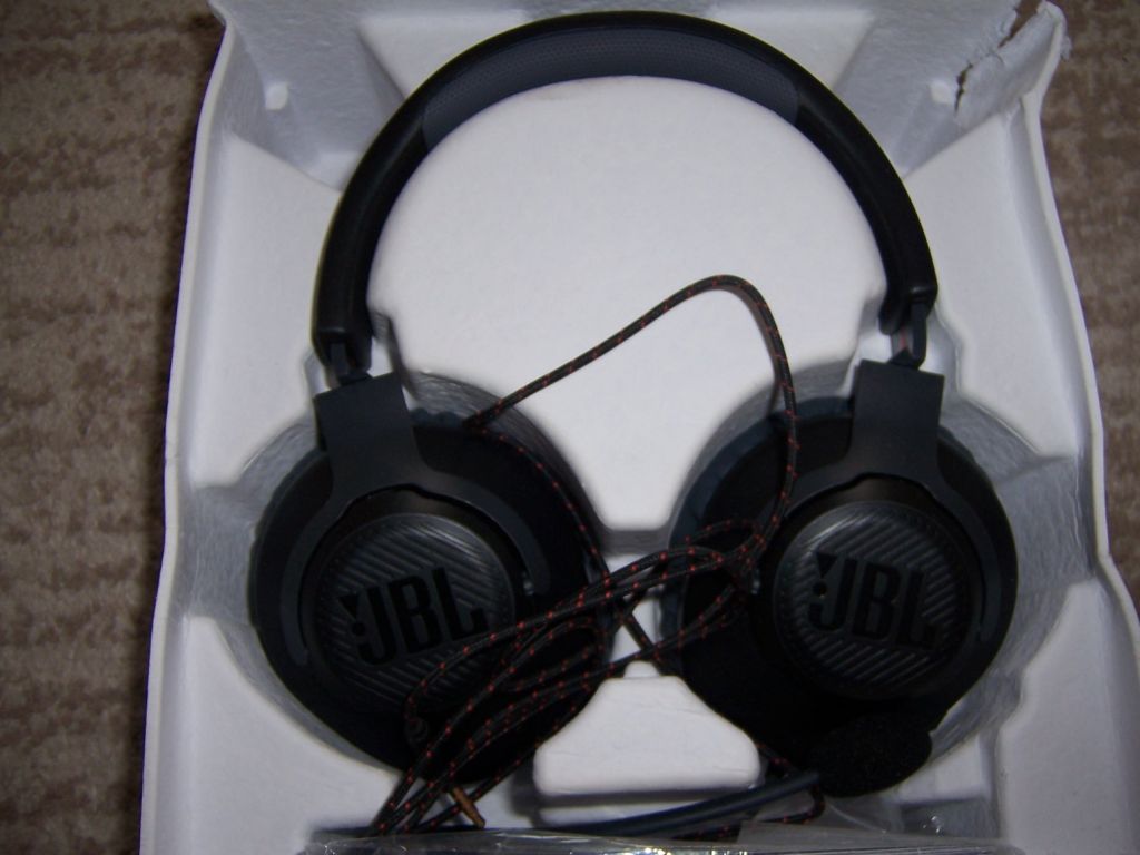 Навушники JBL Quantum 100 - фото фото фото 1