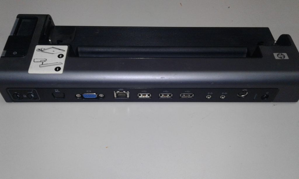 Док станция HP Compaq Ultra Light Docking Station EQ773AA - фото фото фото 1