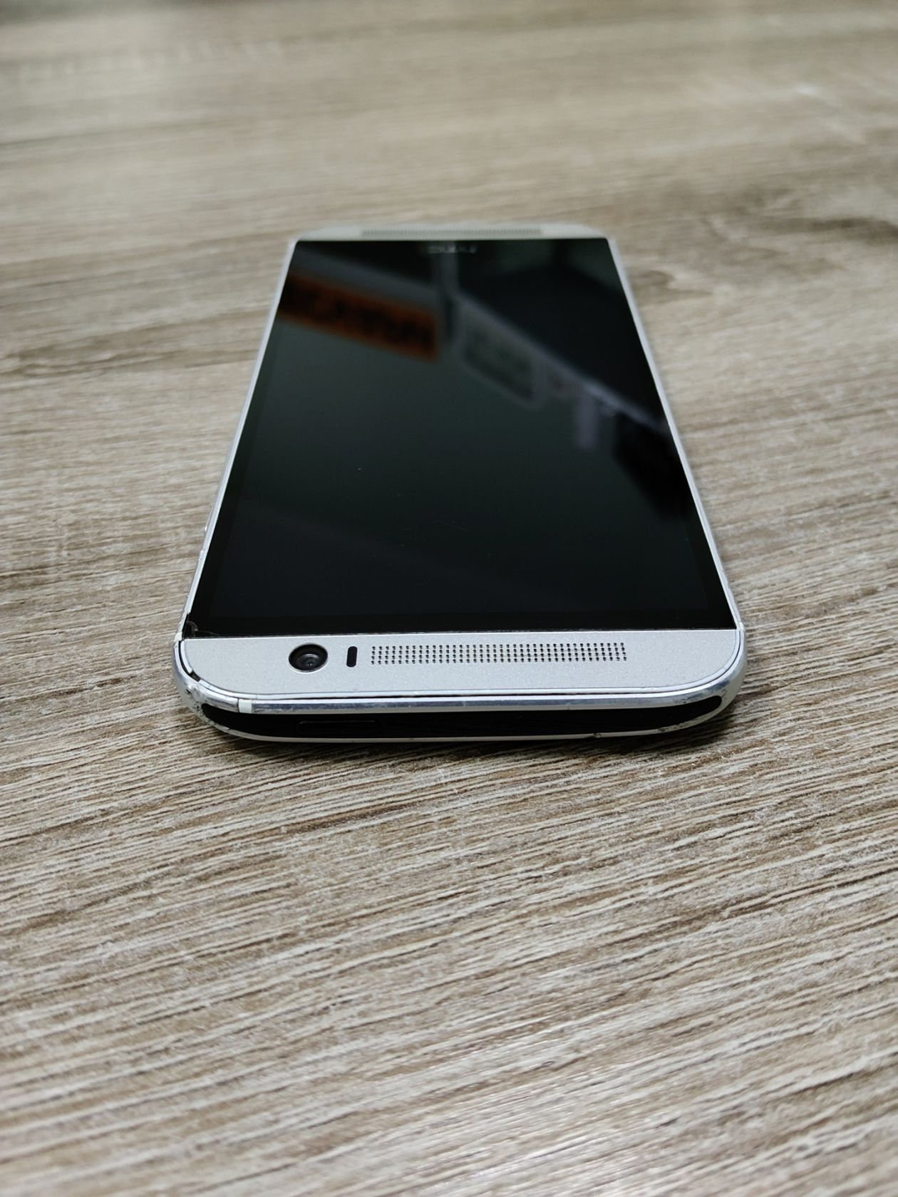 Телефон HTC One M8 під відновлення або на запчастини - фото фото фото 5