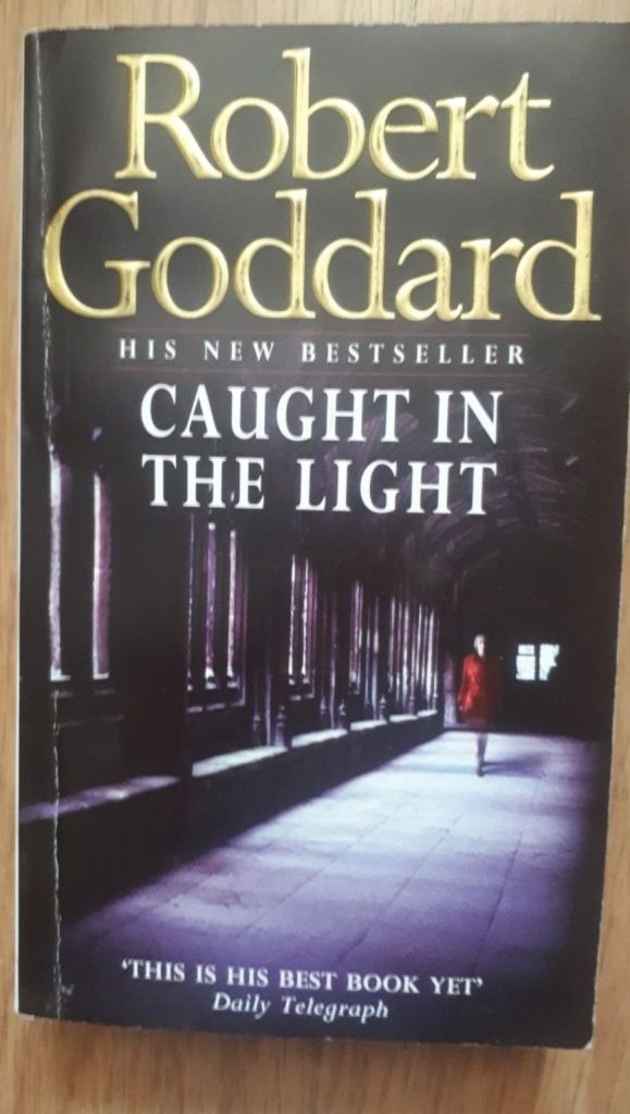 Caught in the Light Robert Goddard English на Английском книга - фото фото фото 0