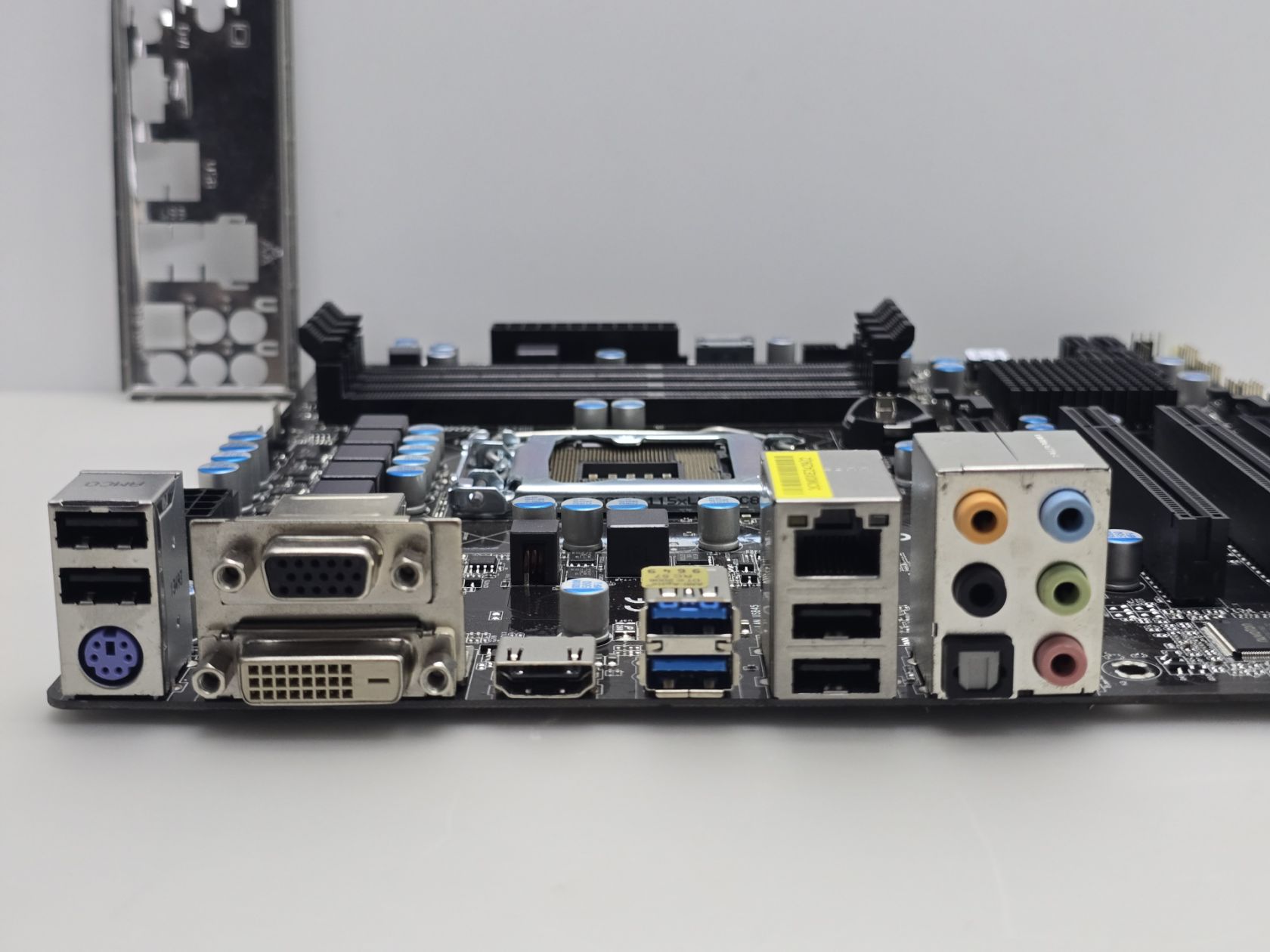Материнська плата ASRock B75 Pro3-M   (Socket 1155,HDMI,DDR3,б/у) - фото фото фото 1