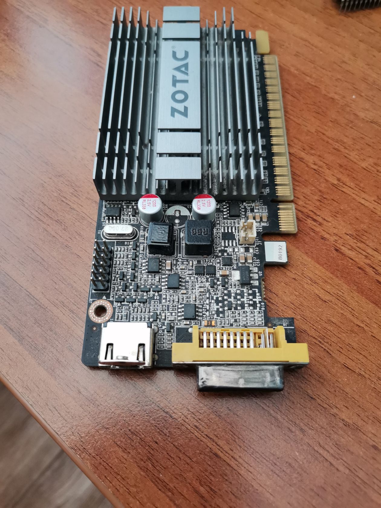 Видеокарта Zotac G210 DDR3 1gb - фото фото фото 0