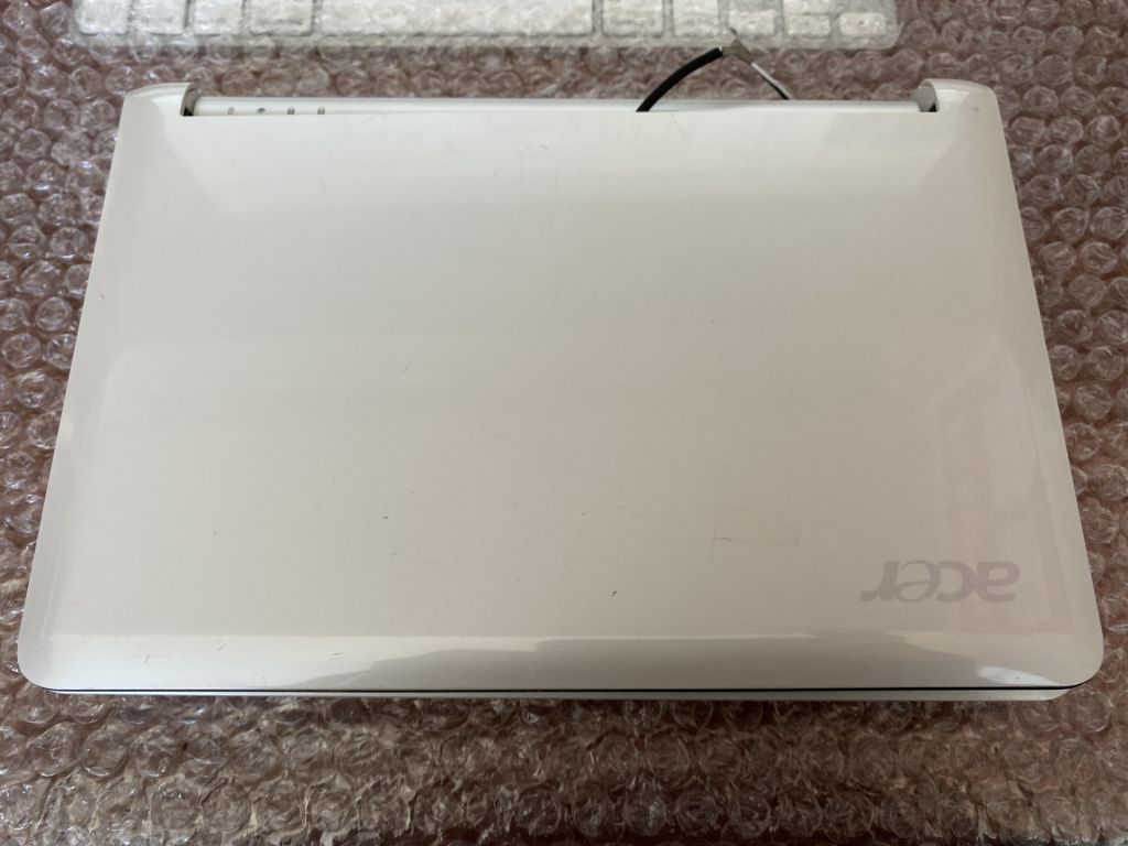 Acer Aspire One ZG5 корпус - фото фото фото 3