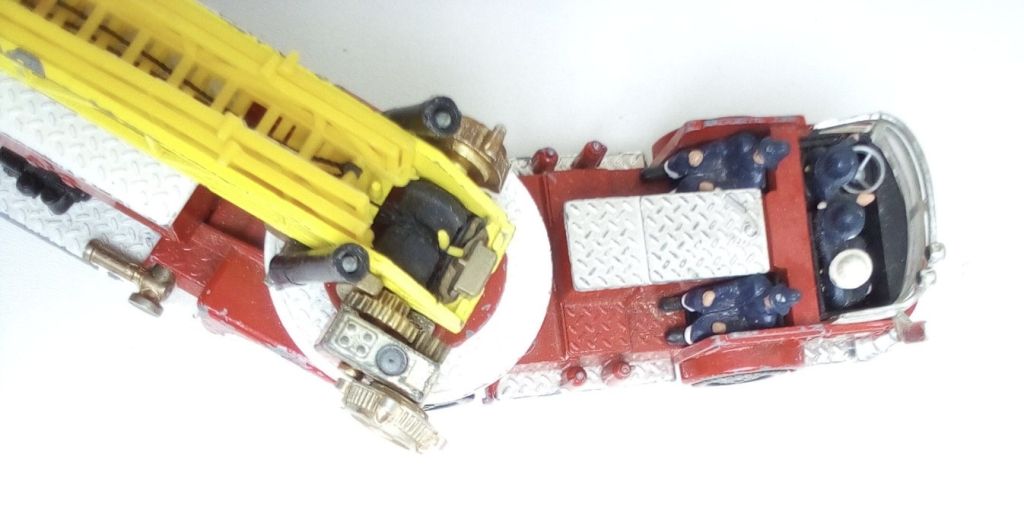 CORGI TOYS N°1143 AERIAL RESCUE TRUCK "AMERICAN LAFRANCE" - фото фото фото 8