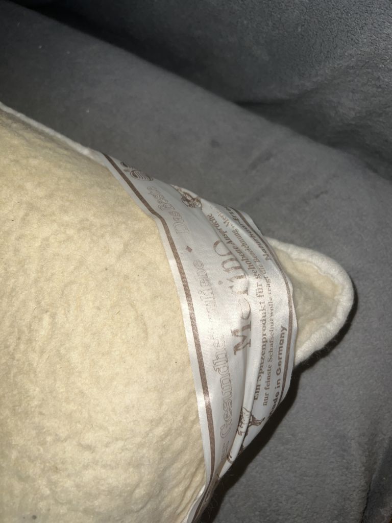 Подушка з вовни - фото фото фото 2