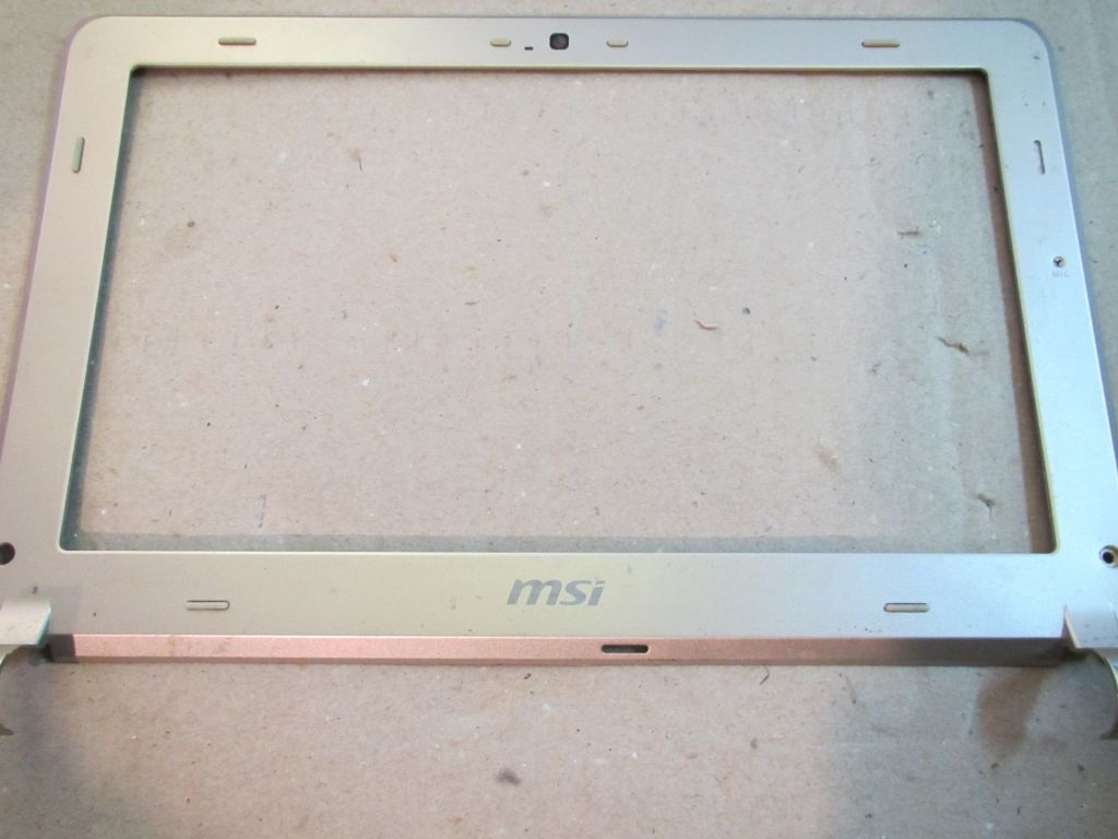 корпус нетбука MSI Wind U160 - рамка матрицы    (051B413SE0) - фото фото фото 0