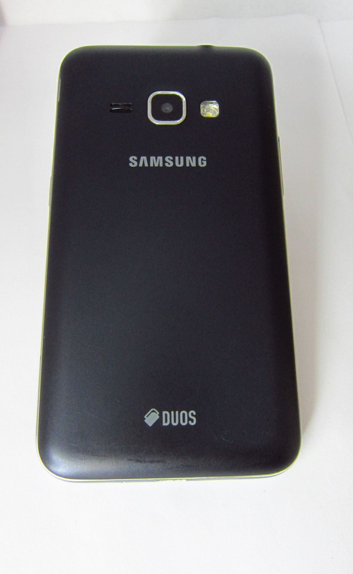 Samsung Galaxy J1 SM-J120H - фото фото фото 1