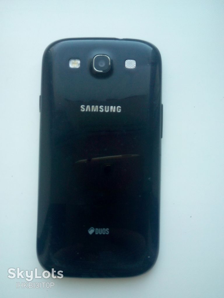 Мобильный телефон Samsung GT-I9300 - фото фото фото 2