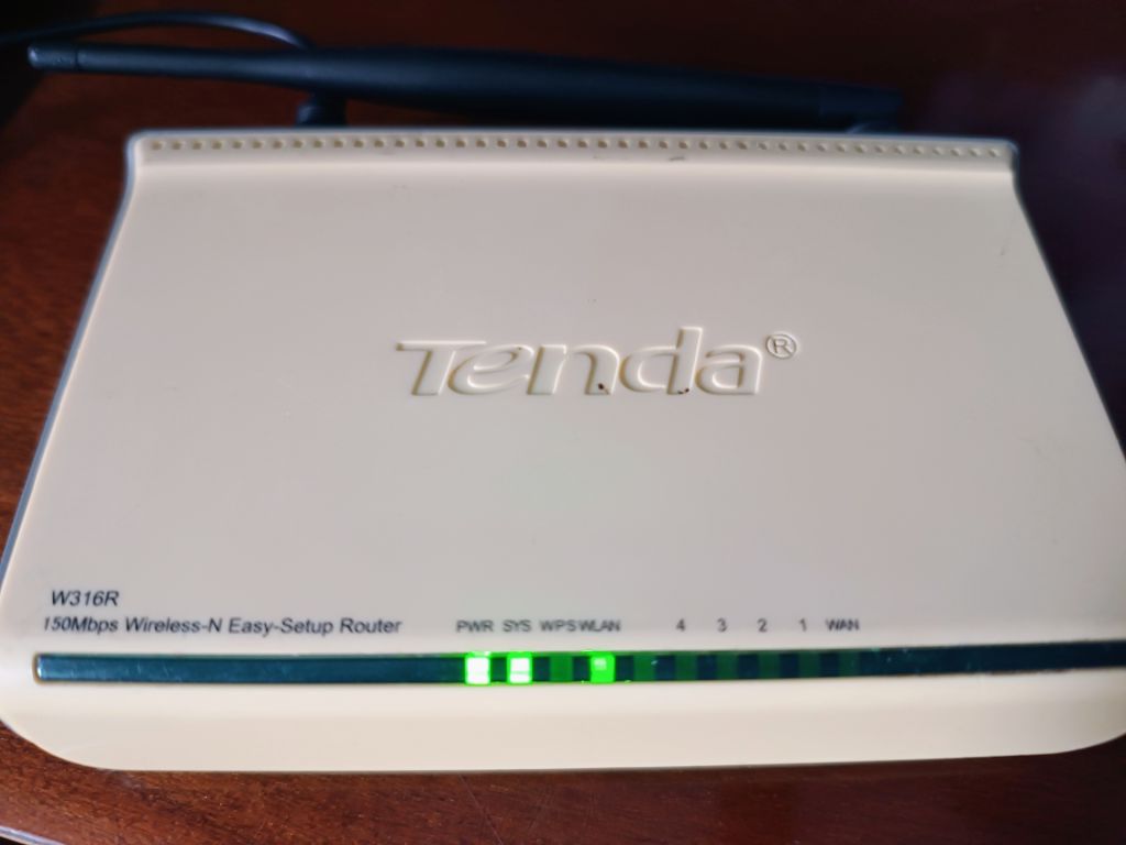 Маршрутизатор Tenda W316R - фото фото фото 4