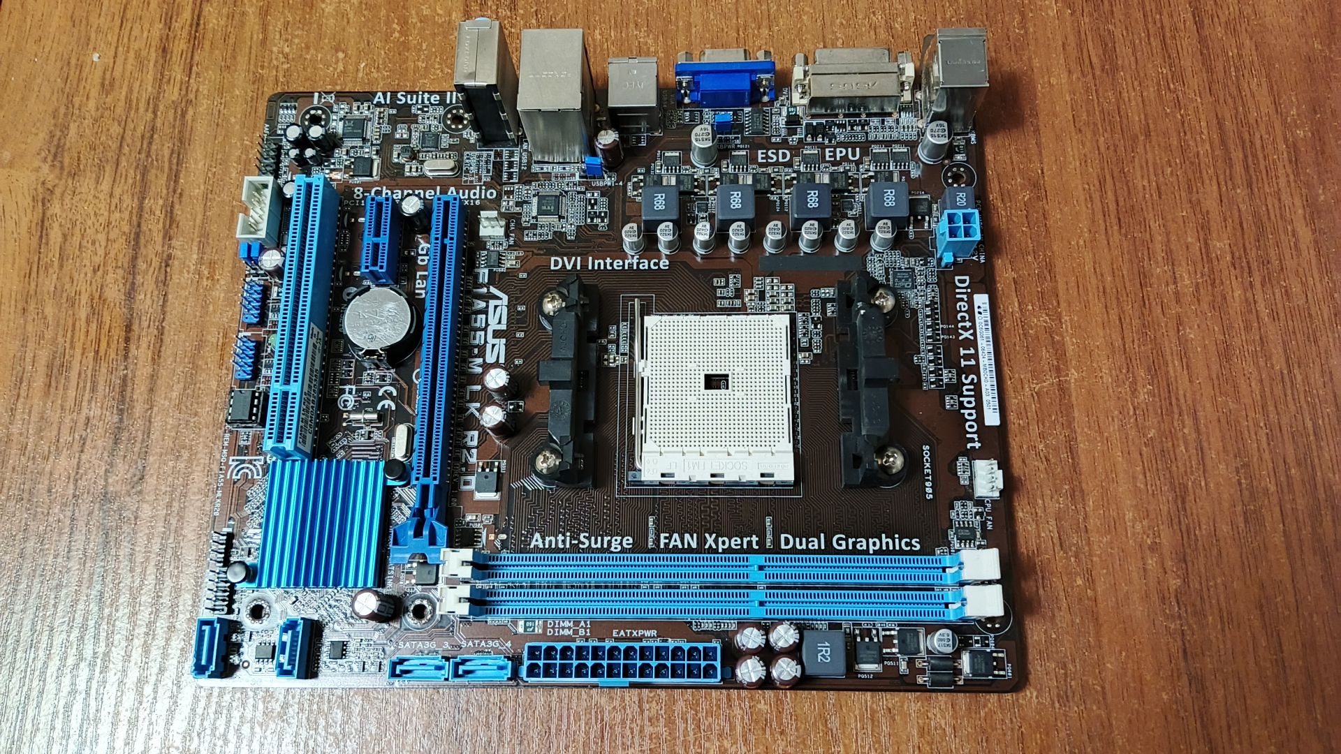 Asus F1A55-M LK R2.0  (sFM1, AMD A55, PCI-Ex16)#2 - фото фото фото 0