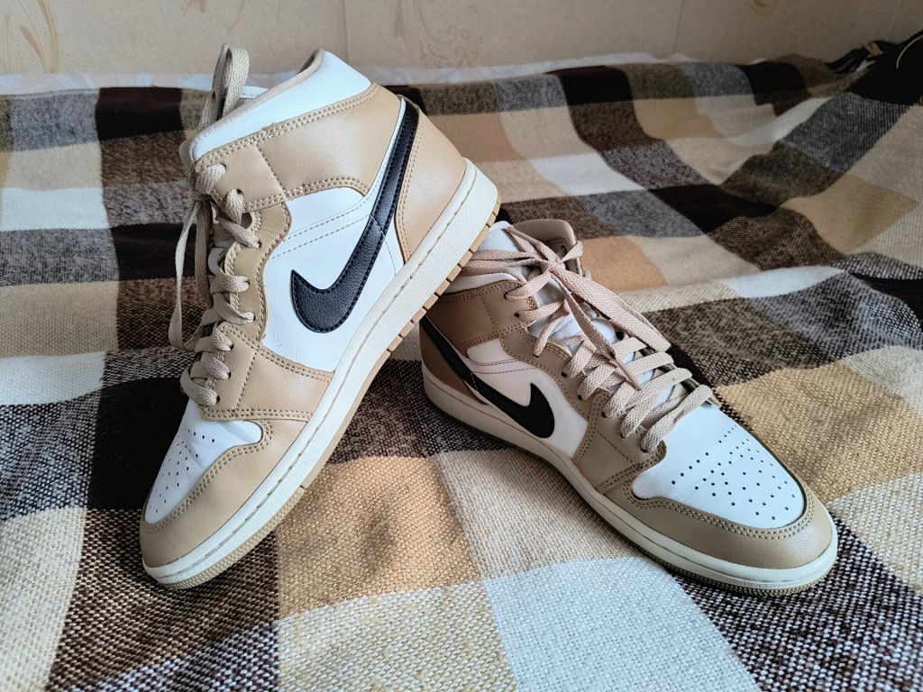 Кросівки Nike Air Jordan 1 Mid - фото фото фото 1
