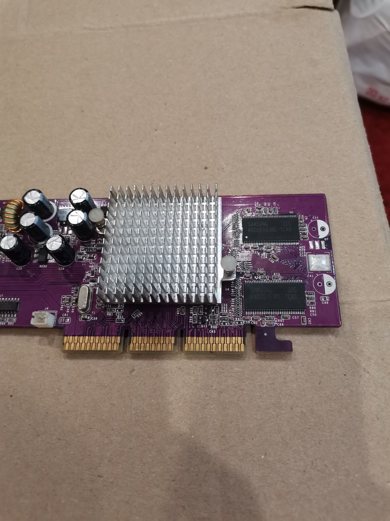 Видеокарта ATI Radeon 9200 SE 64mb AGP 8x - фото фото фото 3