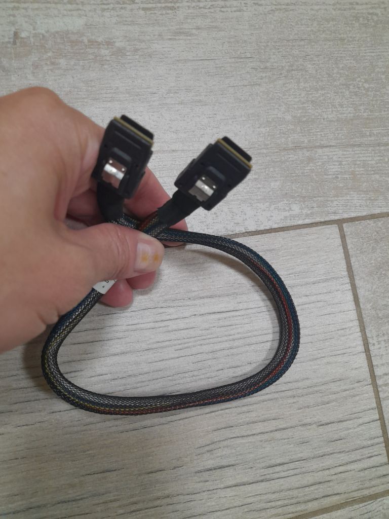 Fujitsu SAS HDD Backplane cable A3C40089197 - фото фото фото 0