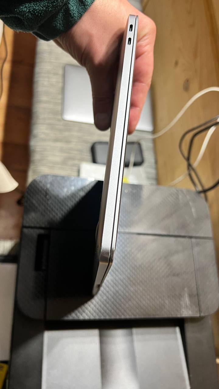 Macbook Pro Retina Early 1708 2017 - фото фото фото 9