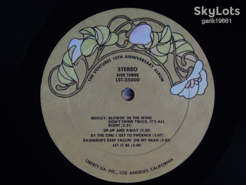 The Ventures ‎– 10th Anniversary Album   (Liberty ‎– LST 35000, US) EX+/VG/VG - фото фото фото 6