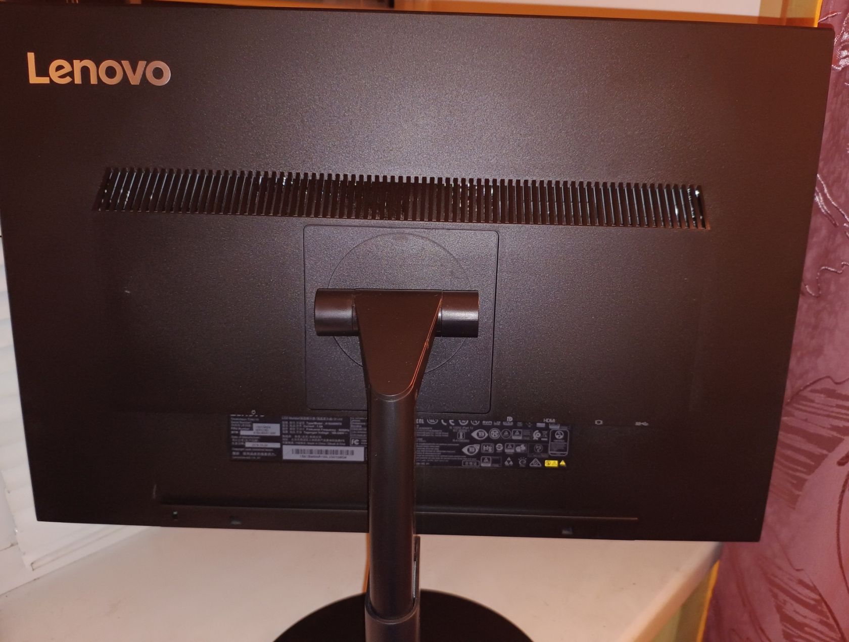 Монітор Lenovo ThinkVision T24i-10 _ IPS  LED 1920x1200 - фото фото фото 9