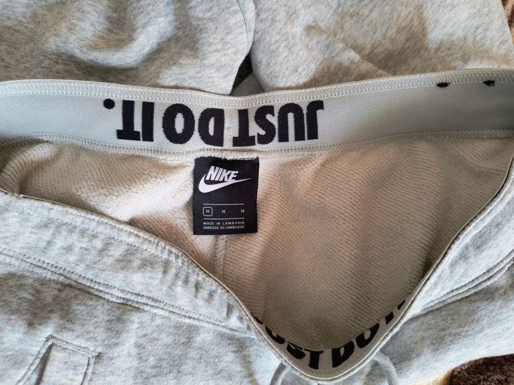 Штани спортивні Nike Rally Fleece Joggers - фото фото фото 4