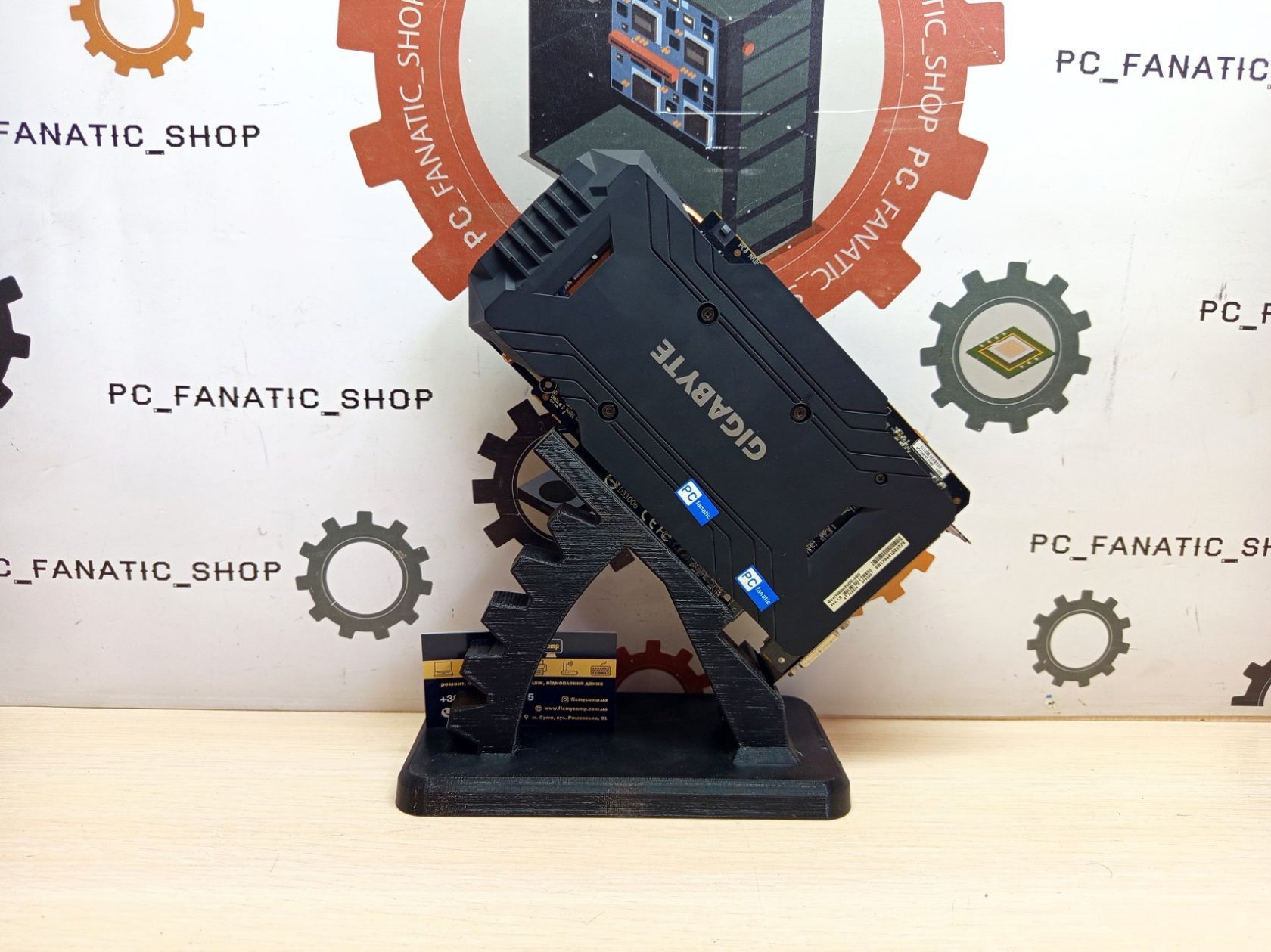 Відеокарта GIGABYTE GeForce GTX 1060 WINDFORCE OC 3G - фото фото фото 2