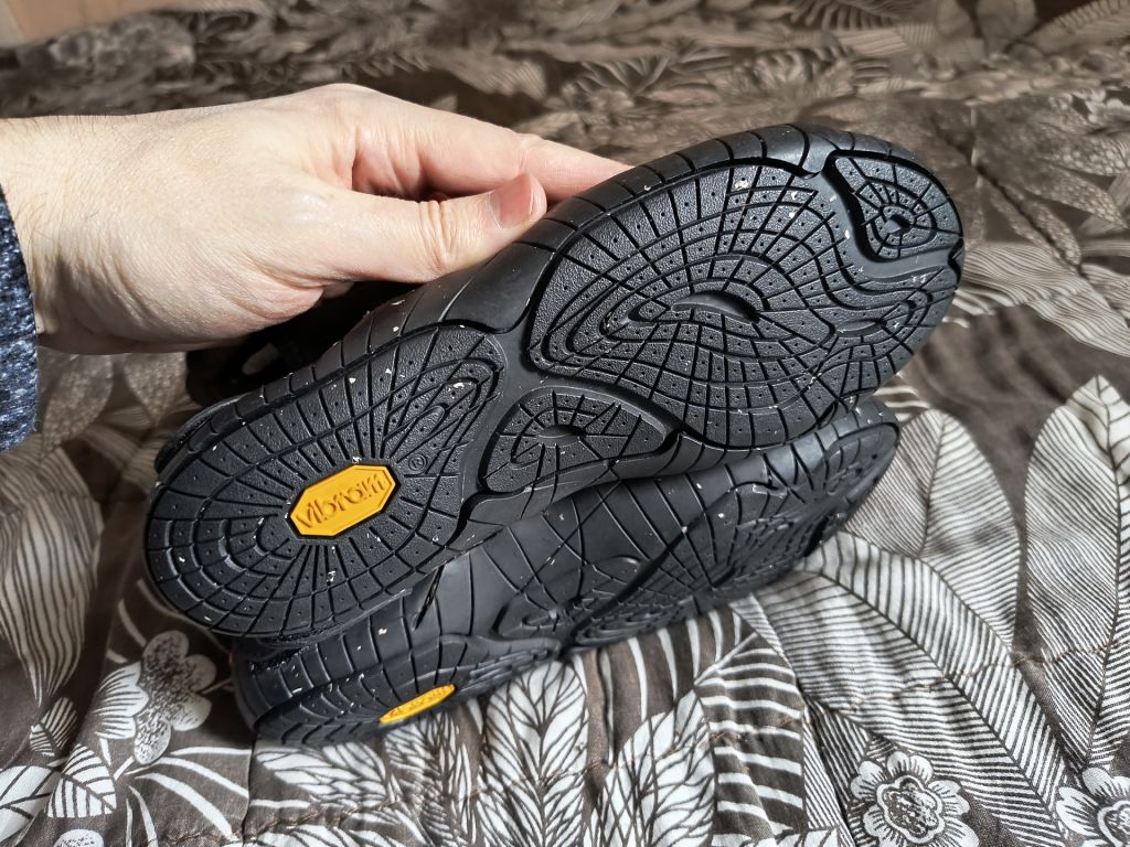 Зимові черевики Vibram Furoshiki - фото фото фото 3