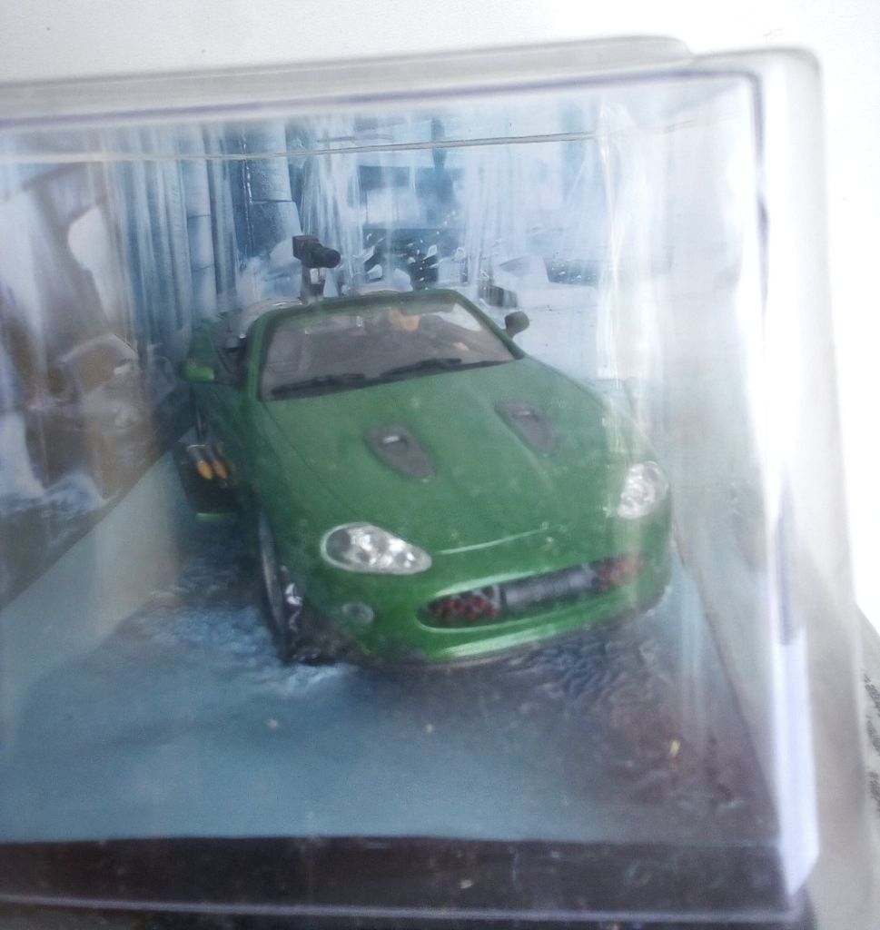 Jaguar XKR 1:43 James Bond Collection - фото фото фото 2