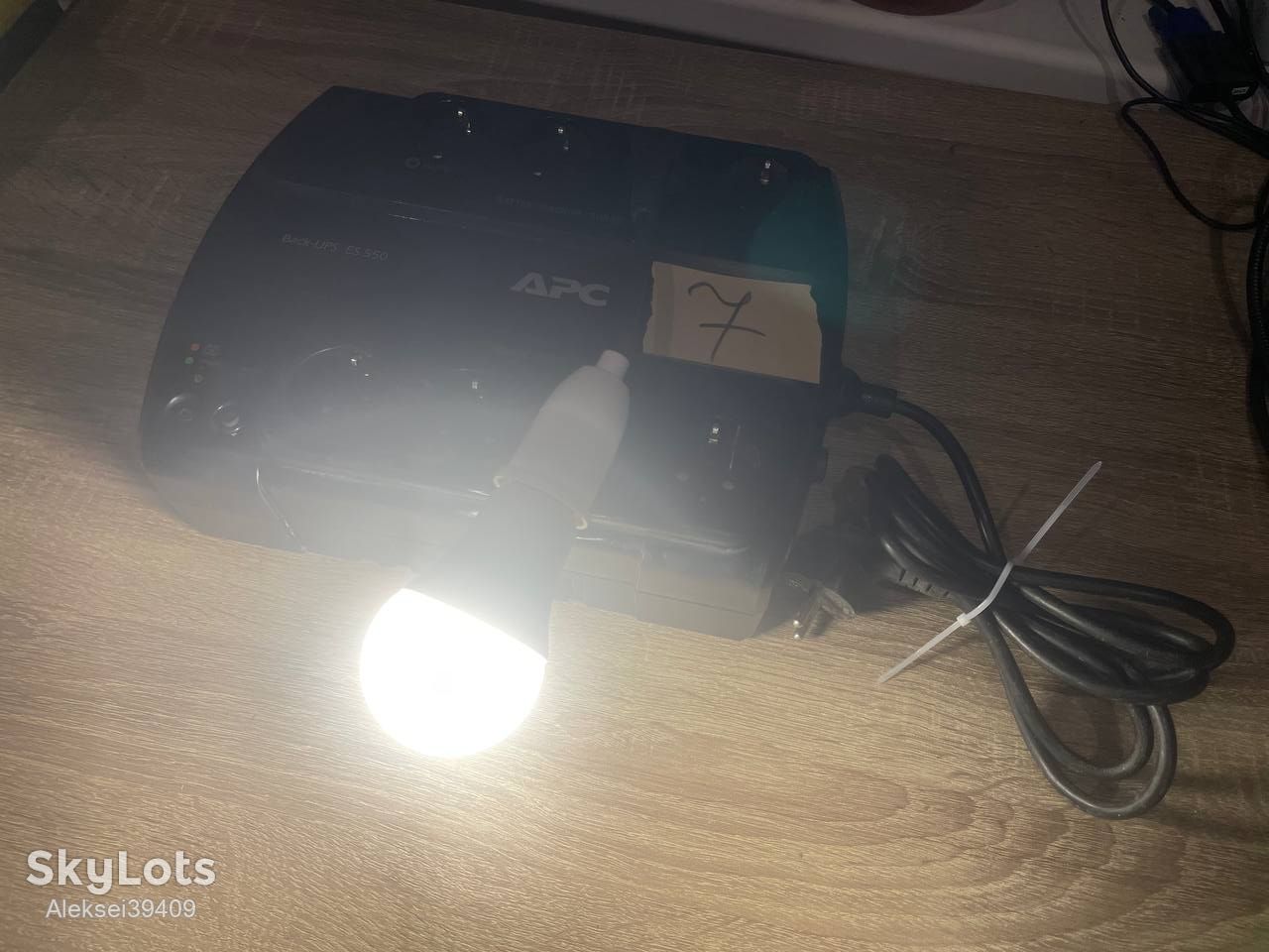 Джерело безперебійного живлення  (ИБП) APC Back-UPS ES 550VA / 330W  (BE550G-RS) - фото фото фото 3