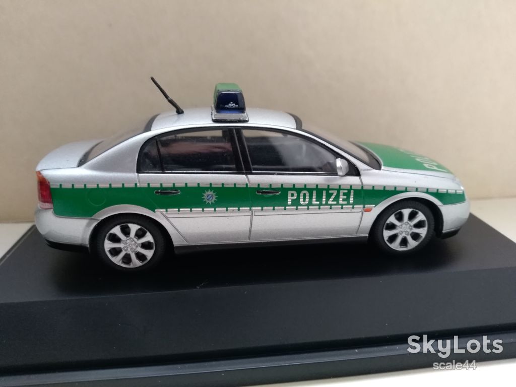Opel Vectra Polizei.Schuko.1/43 - фото фото фото 3