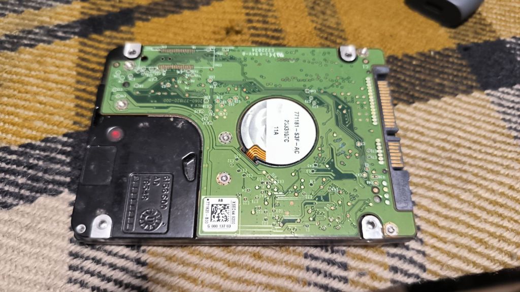Жорсткий диск Western digital WD3200BPVT-75JJ5T0 320GB №9 - фото фото фото 1