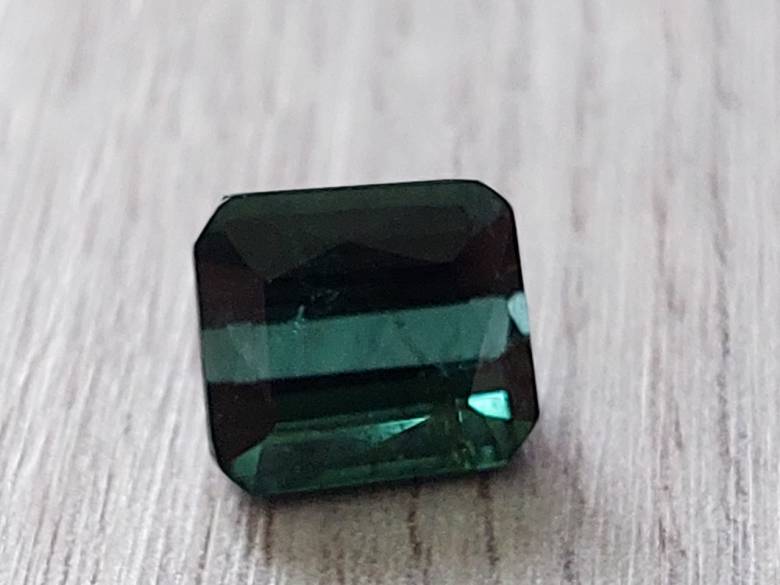 Натуральный турмалин 4.75 ct  9x8.3mm - фото фото фото 2