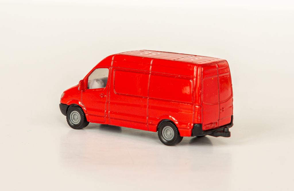 1:55 Mercedes Benz Sprinter Van red, Siku #1667 - фото фото фото 1