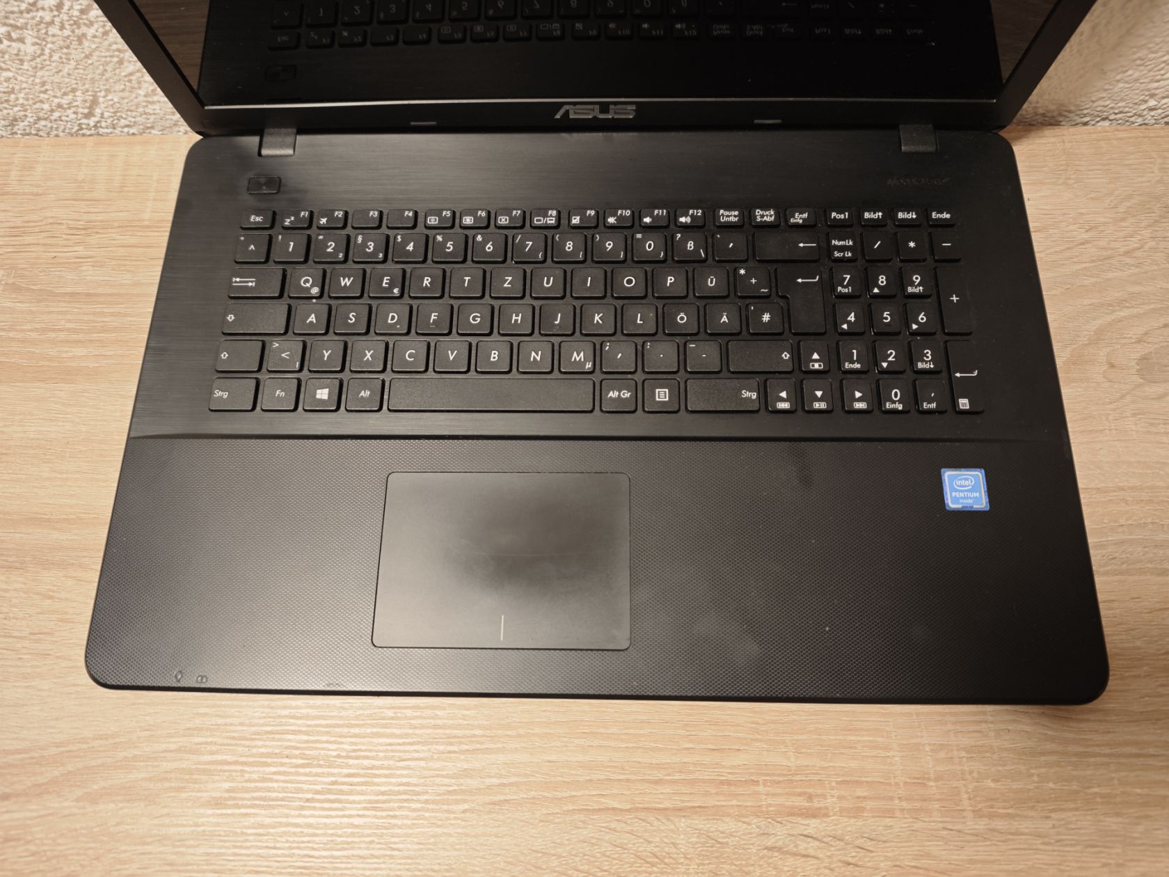 Ноутбук 17.3" Asus Intel Pentium N3700/DDR3 8Gb/HDD 1Tb/Intel - фото фото фото 3