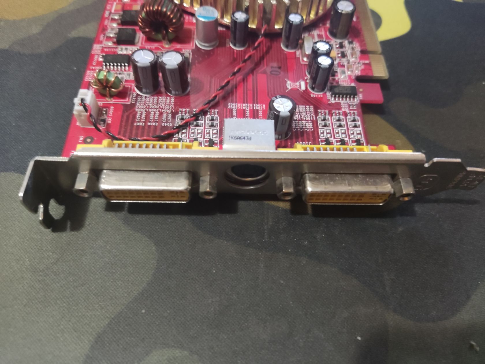 Видеокарта MSI RX1650PRO-T20/256E PCI express - фото фото фото 3