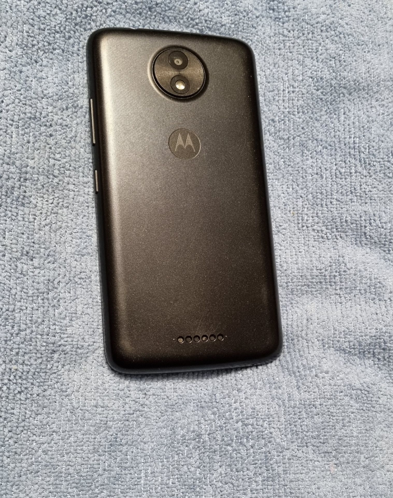 Motorola  Moto C XT1750  (1GB +8GB) - фото фото фото 1