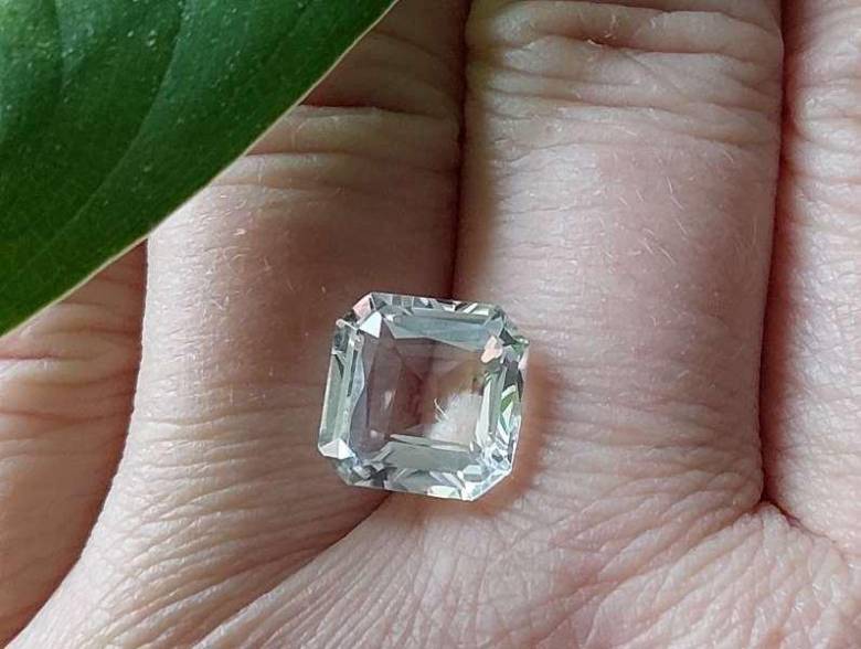 Белый Кварц  5.80 ct   11mm - фото фото фото 5