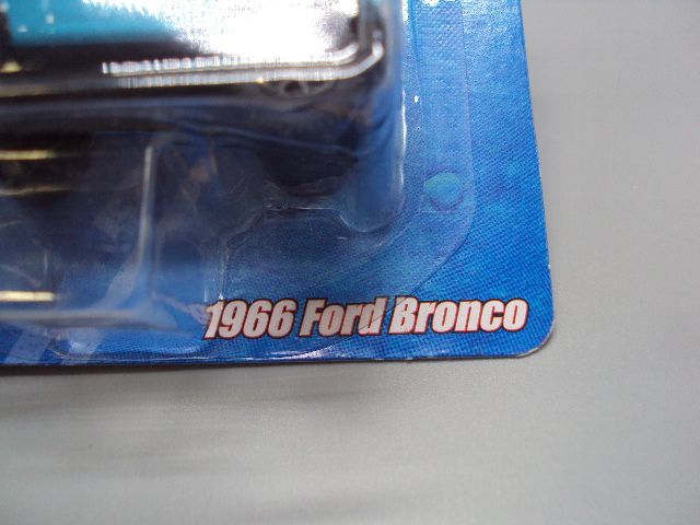 Машинка модель автомобіль Maisto блакитний форд бронко 1966 Ford Bronco №19077с - фото фото фото 5