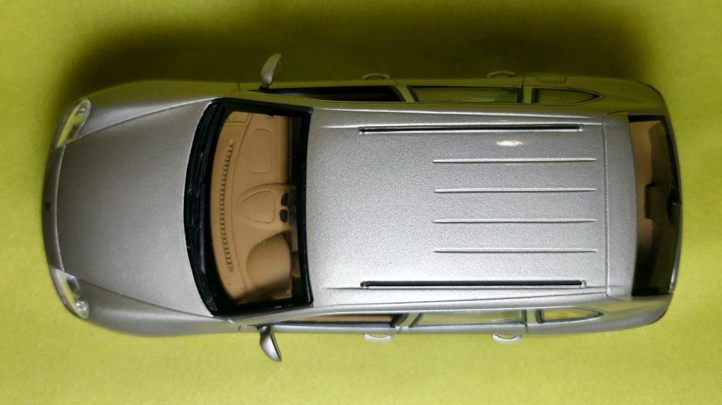 Модель 1/43 Porsche Cayenne    (Minichamps) - фото фото фото 5
