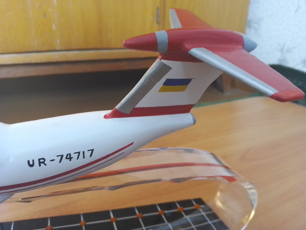 Коллекционная металлическая модель самолета літака АН-74   (ХАЗ), масштаб 1:72, UR-74717 - фото фото фото 4