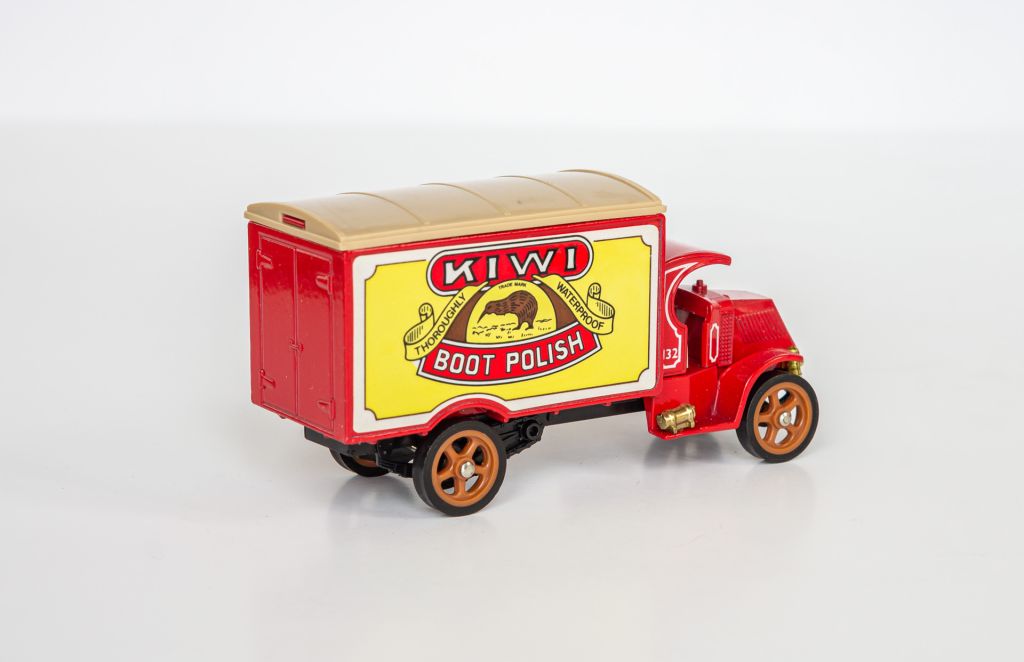 1:43 Mack model AC 1920 Kiwi Boot Polish, MATCHBOX Y-30 1986 - фото фото фото 3