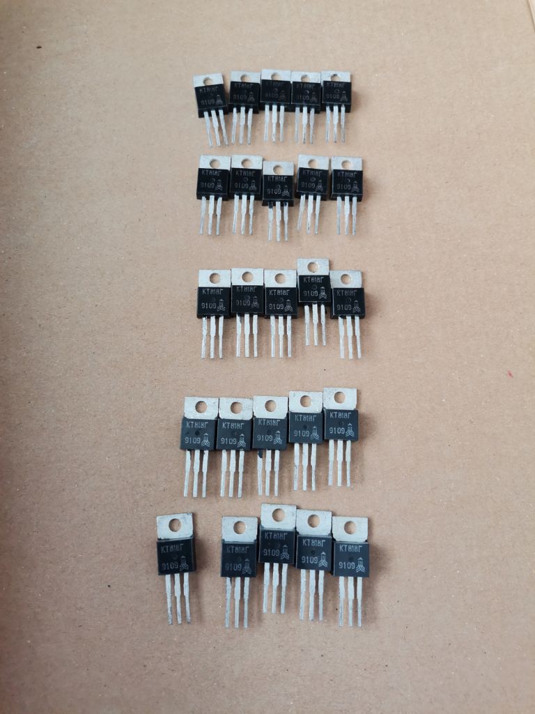 Транзистор КТ818Г - фото фото фото 0