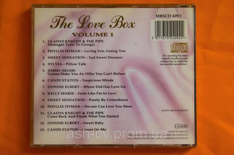 Музичний диск CD. The LOVE BOX - фото фото фото 1