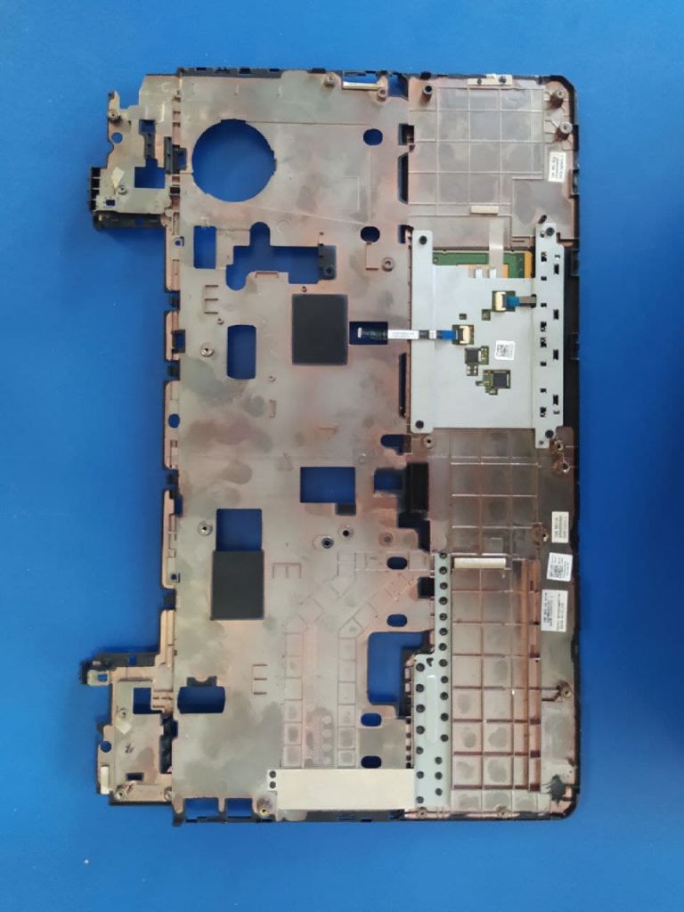 Dell Latitude E5540 Топкейс - фото фото фото 1