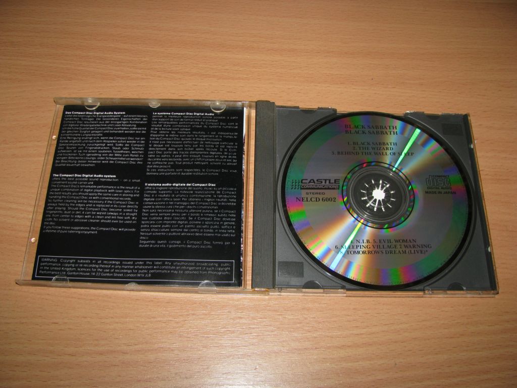 BLACK SABBATH - Black Sabbath  (1972 Castle 1st press,Japan) - фото фото фото 1